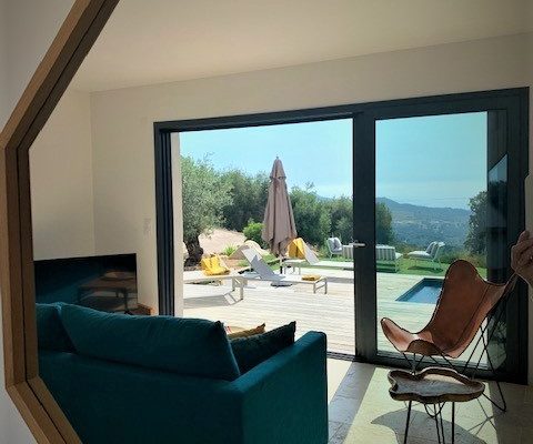 Salon Villa Petru